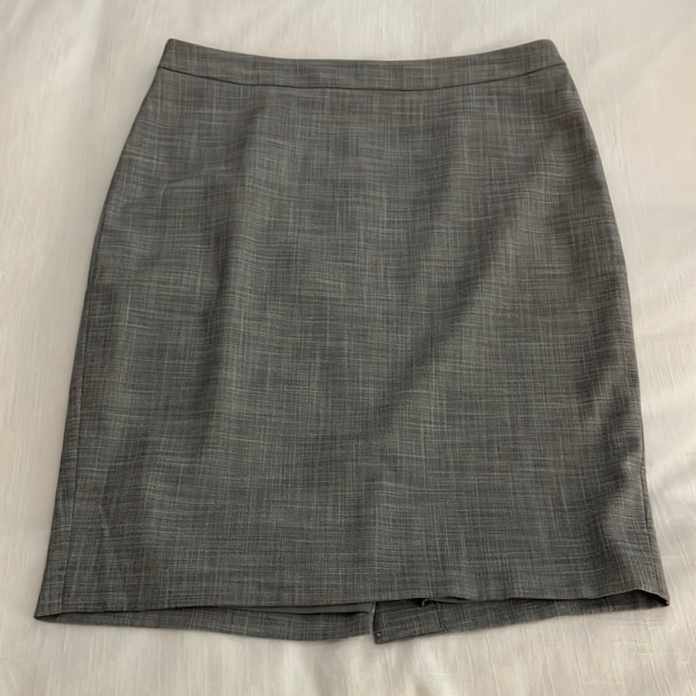 Ann Taylor pencil skirt, size 10P